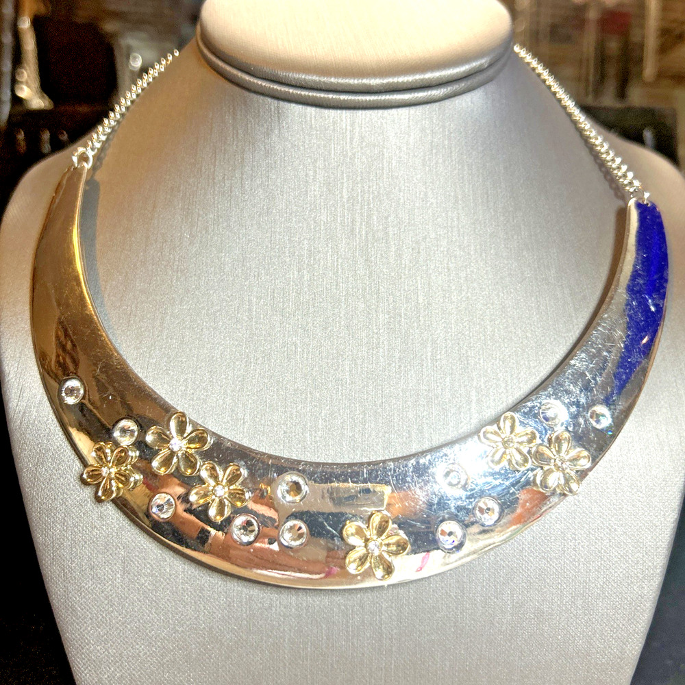 GUESS Silver Gold Flower Rhinestone Collar Necklace 8\" Chain + 3\" Extender